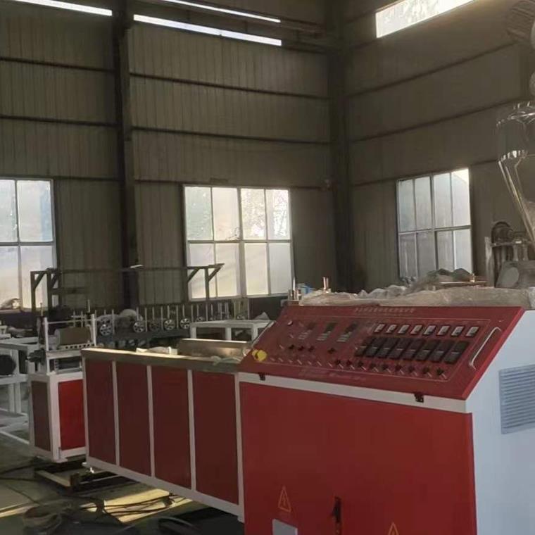 塑料管材設(shè)備在技術(shù)上有哪些優(yōu)點(diǎn)？