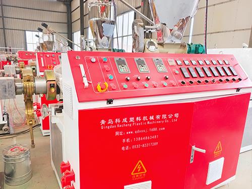 陰陽(yáng)角線條生產(chǎn)設(shè)備廠家：陰陽(yáng)角線的六大優(yōu)勢(shì)