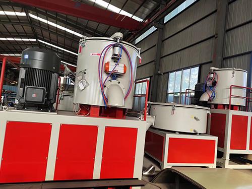 從紙卷到剛骨——護(hù)角生產(chǎn)線(xiàn)的精密制造藝術(shù)